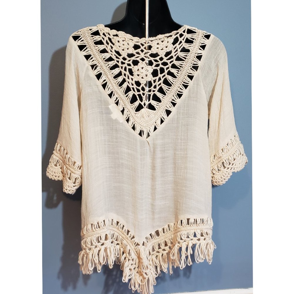 Nwot Coco + Jaimeson Boho Fringe Top -Size Small - image 2